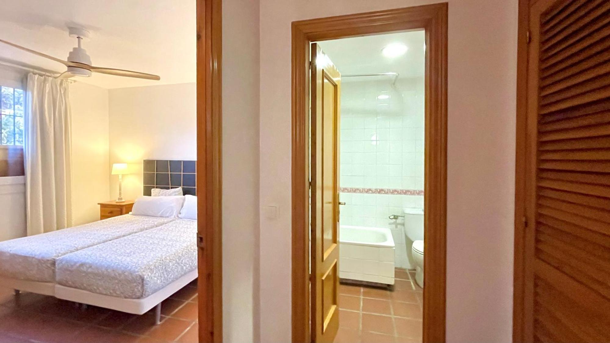 Apartamentos Turisticos La Mundial Malaga Exterior photo