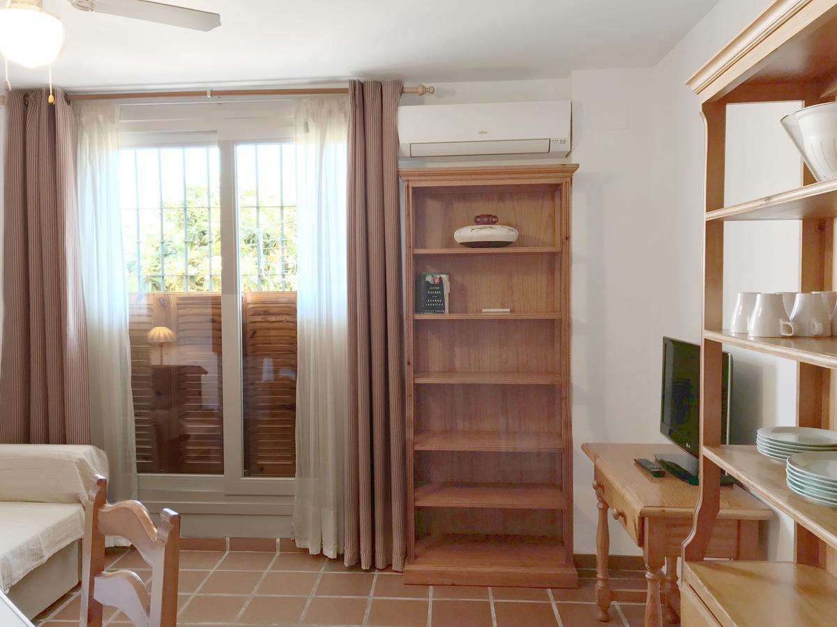 Apartamentos Turisticos La Mundial Malaga Exterior photo