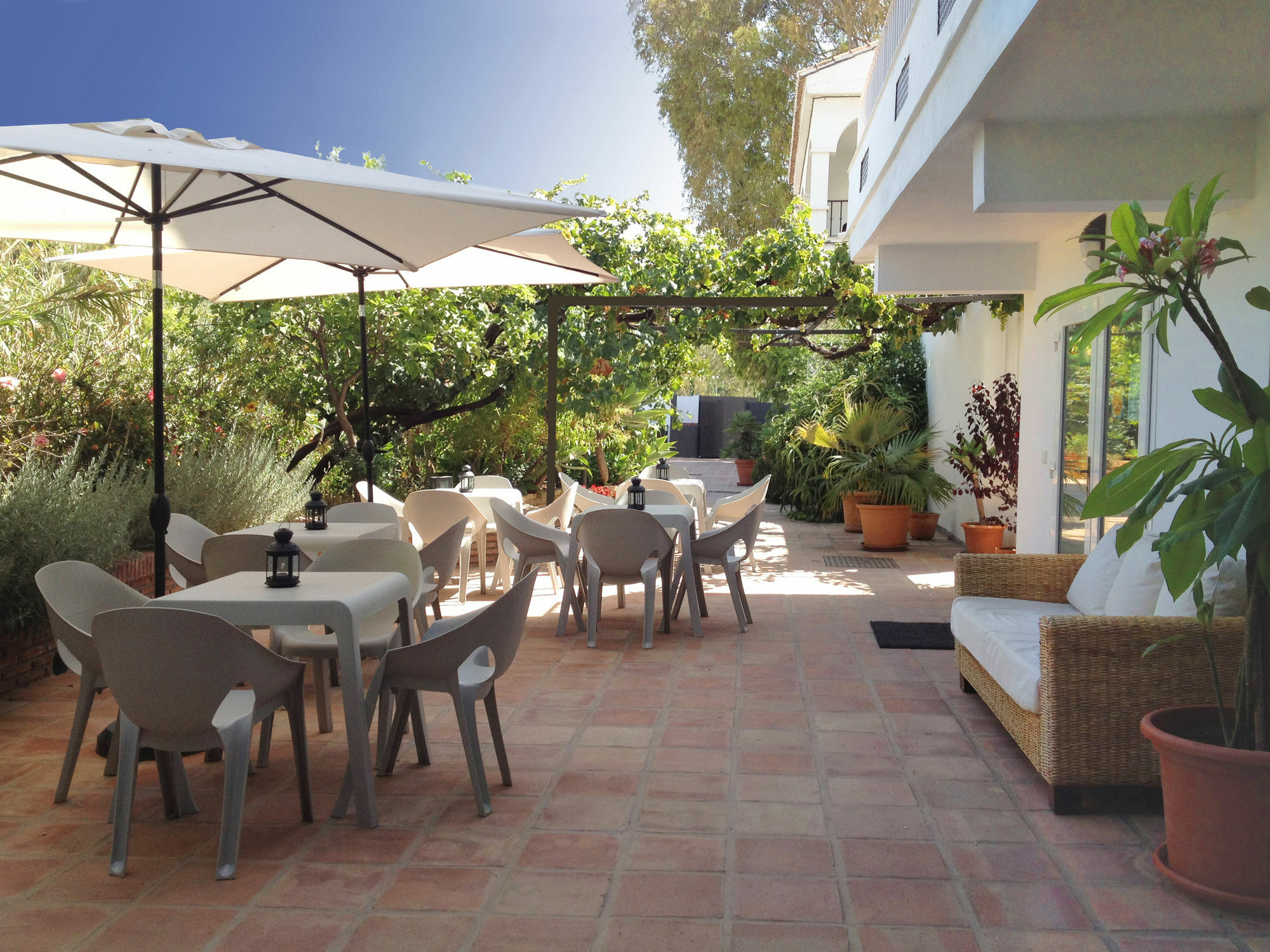 Apartamentos Turisticos La Mundial Malaga Exterior photo
